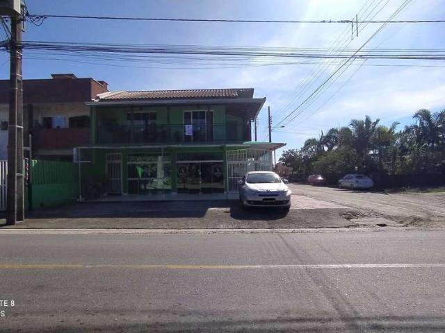 Casa / Sobrado Comercial para Venda em Itapoá/SC Centro 2 Quartos