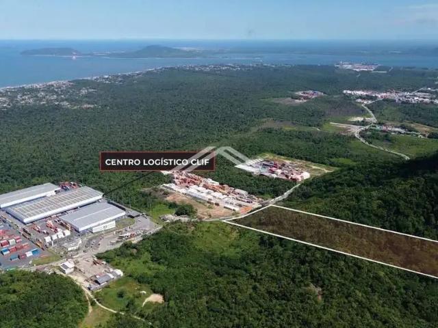 Casa / Sobrado Comercial para Venda em Itapoá/SC Jaguaruna