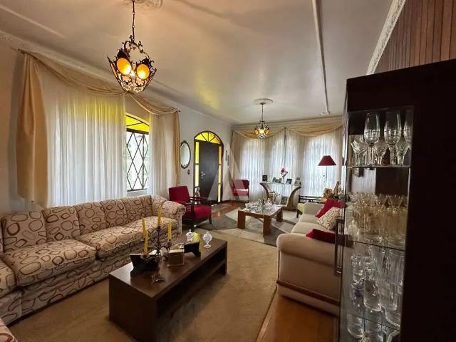 Casa / Sobrado Comercial para Venda em Joinville/SC América