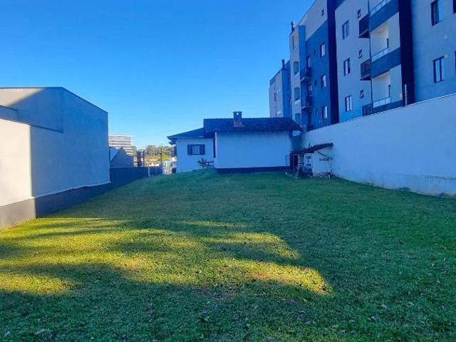 Casa / Sobrado Comercial para Venda em Joinville/SC Atiradores