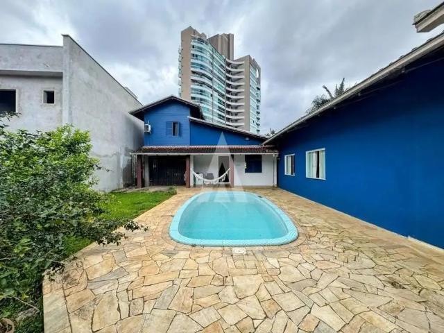 Casa / Sobrado Comercial para Venda em Joinville/SC Atiradores 1 Quartos