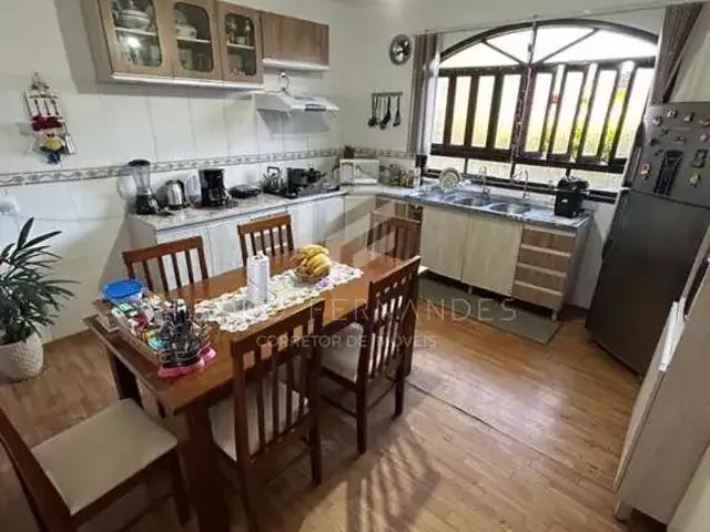 Casa / Sobrado Comercial para Venda em Joinville/SC Bom Retiro 3 Quartos