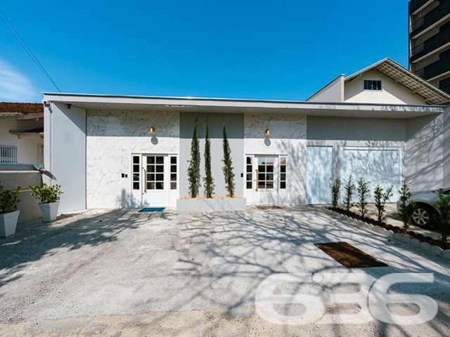 Casa / Sobrado Comercial para Venda em Joinville/SC Bucarein 1 Quartos