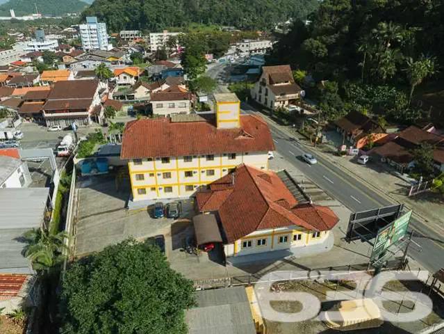 Casa / Sobrado Comercial para Venda em Joinville/SC Glória 42 Quartos