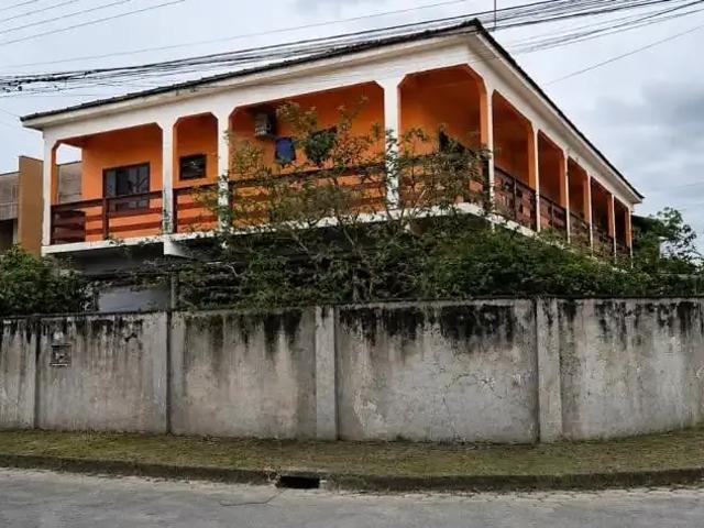 Casa / Sobrado Comercial para Venda em Joinville/SC Espinheiros 11 Quartos