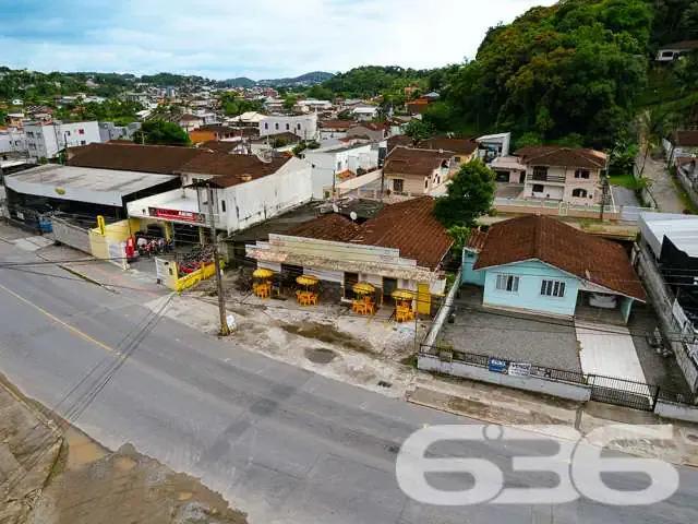 Casa / Sobrado Comercial para Venda em Joinville/SC Itaum 2 Quartos