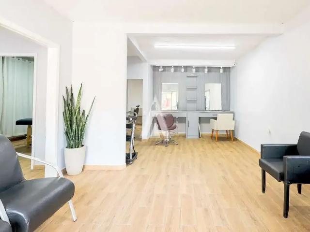 Casa / Sobrado Comercial para Venda em Joinville/SC Saguaçu 8 Quartos