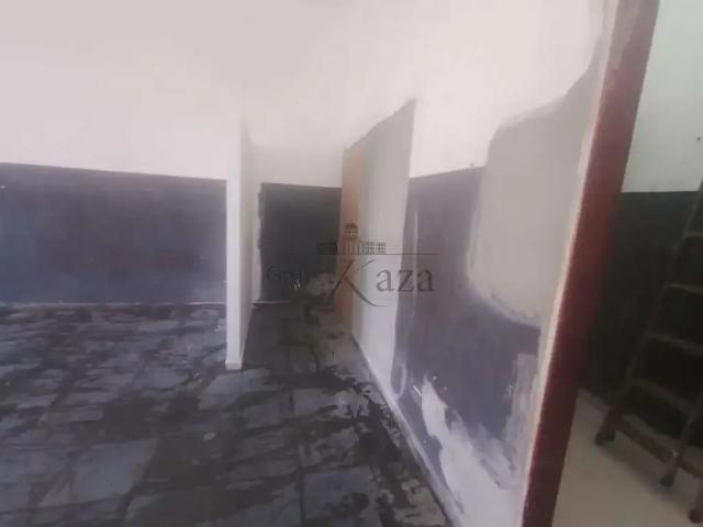 Casa / Sobrado Comercial para Venda em Jacareí/SP Parque Itamarati 1 Quartos