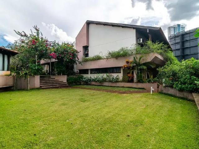 Casa / Sobrado Comercial para Venda em Londrina/PR Guanabara