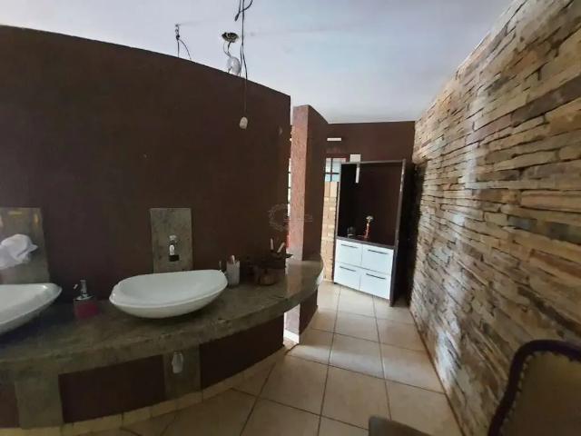 Casa / Sobrado Comercial para Venda em Londrina/PR Guanabara