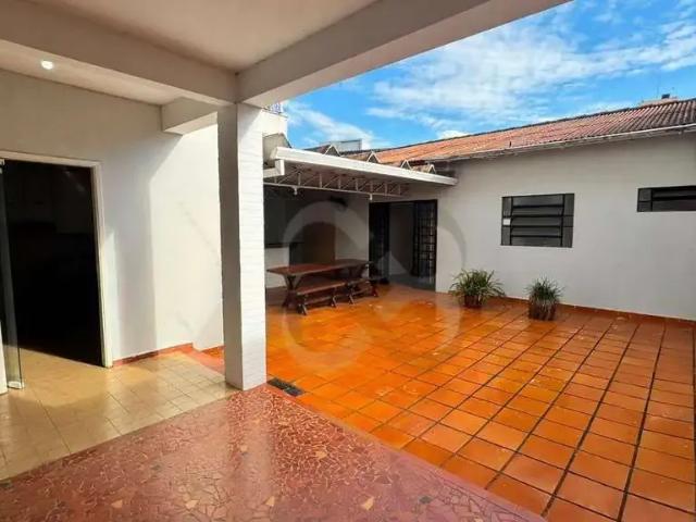 Casa / Sobrado Comercial para Venda em Londrina/PR Jardim Londrilar 4 Quartos