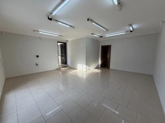 Casa / Sobrado Comercial para Venda em Lins/SP Junqueira