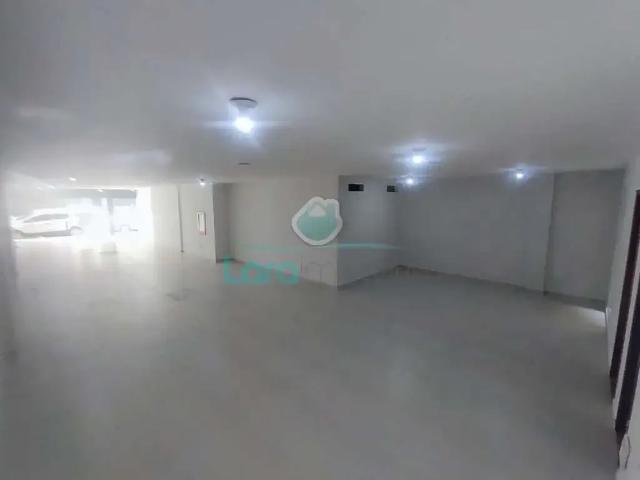 Casa / Sobrado Comercial para Venda em Macaé/RJ Centro