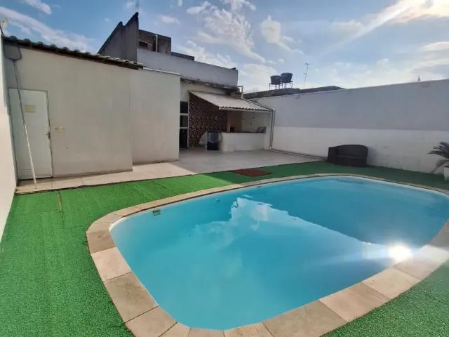 Casa / Sobrado Comercial para Venda em Nova Iguaçu/RJ Carmari