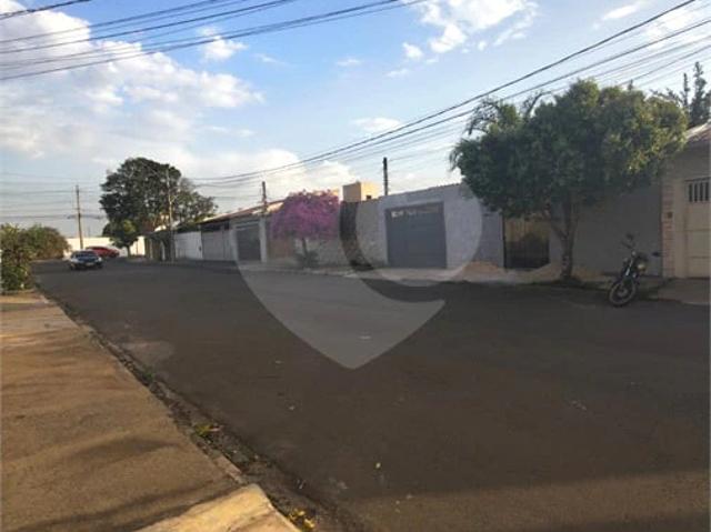Casa / Sobrado Comercial para Venda em São Carlos/SP Jardim São Carlos 5 3 Quartos