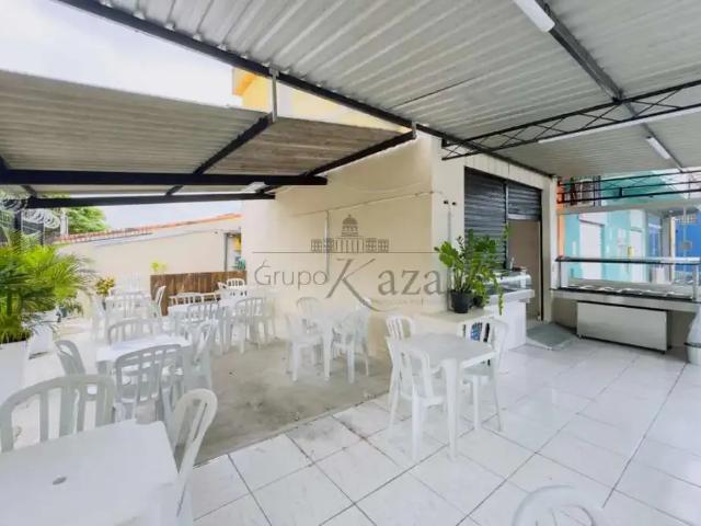 Casa / Sobrado Comercial para Venda em São José dos Campos/SP Bosque dos Eucaliptos