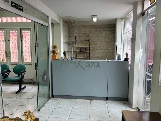 Casa / Sobrado Comercial para Venda em São José dos Campos/SP Jardim Maringá 13 Quartos