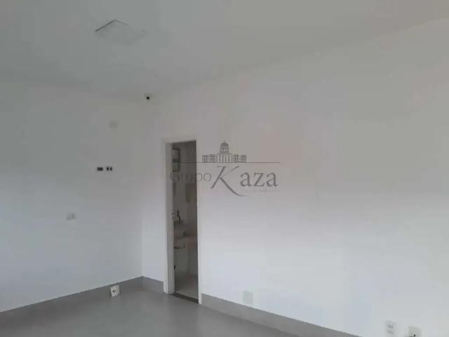Casa / Sobrado Comercial para Venda em São José dos Campos/SP Residencial Tatetuba 5 Quartos