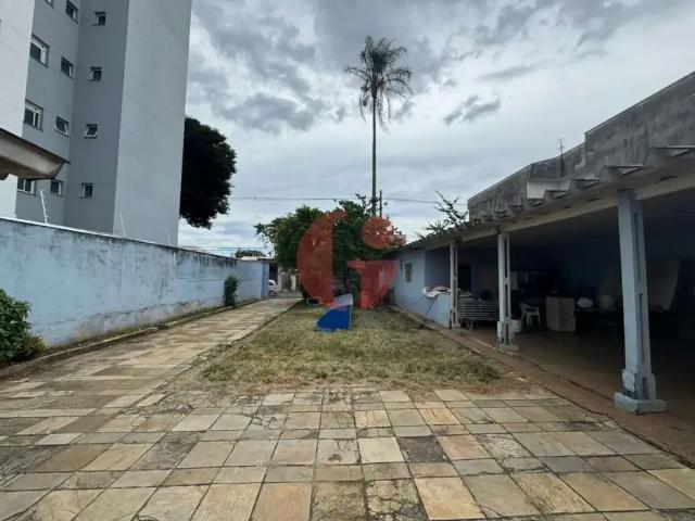 Casa / Sobrado Comercial para Venda em São José dos Campos/SP Vila Maria