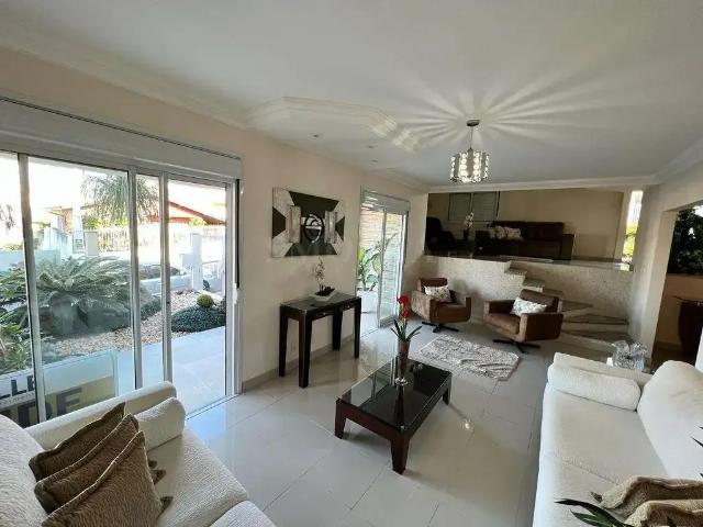 Casa / Sobrado Comercial para Venda em São José/SC Barreiros 3 Quartos
