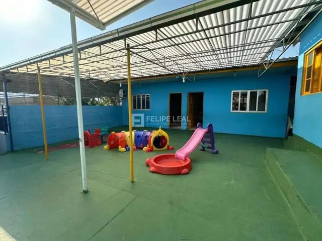 Casa / Sobrado Comercial para Venda em São José/SC Potecas 6 Quartos