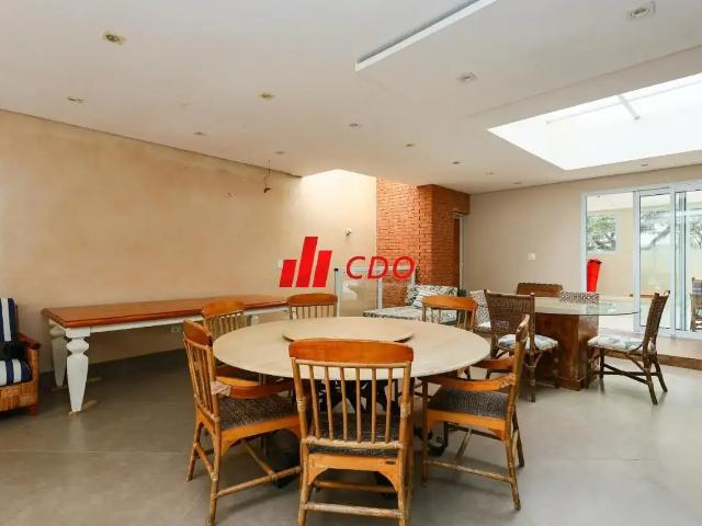 Casa / Sobrado Comercial para Venda em São Paulo/SP Jardim Leonor 4 Quartos