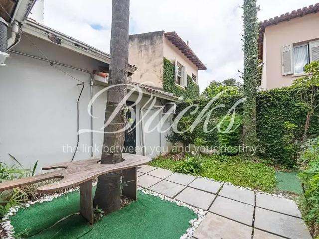 Casa / Sobrado Comercial para Venda em São Paulo/SP Vila Nova Conceição 3 Quartos