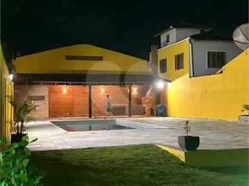 Casa / Sobrado Comercial para Venda em São Pedro da Aldeia/RJ Fluminense