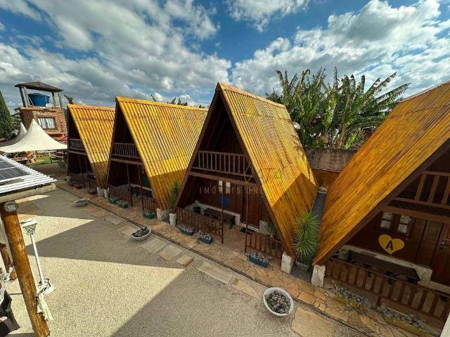 Casa / Sobrado Comercial para Venda em São Thomé das Letras/MG Centro 6 Quartos