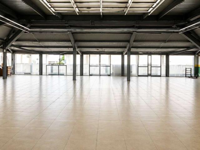 Casa / Sobrado Comercial para Venda em Salvador/BA Pituaçu