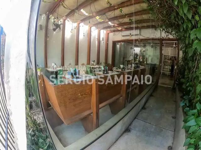 Casa / Sobrado Comercial para Venda em Salvador/BA Pituba