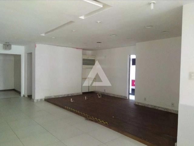 Casa / Sobrado Comercial para Venda em Salvador/BA Pituba