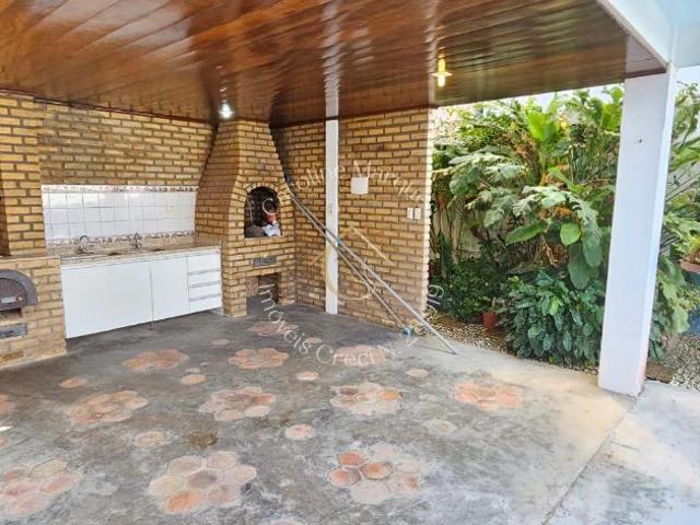Casa / Sobrado Comercial para Venda em Salvador/BA Pituba