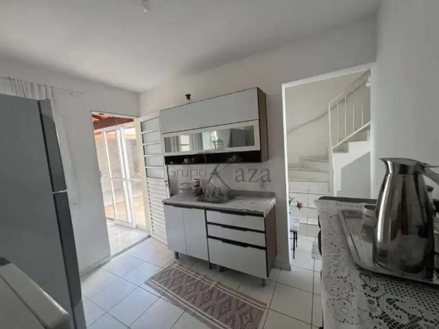 Casa / Sobrado Comercial para Venda em Santa Branca/SP Centro 2 Quartos