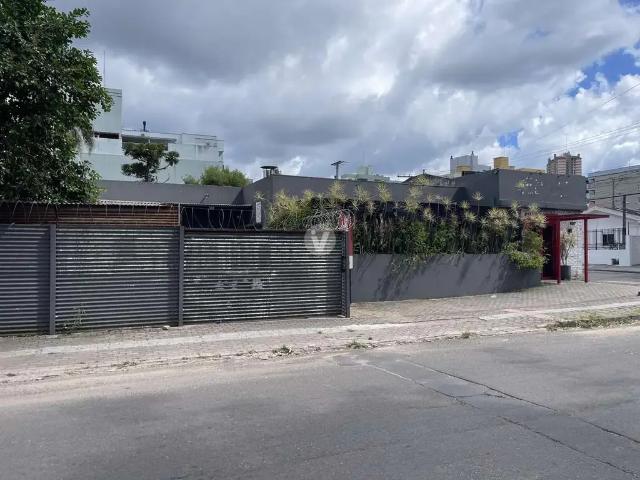 Casa / Sobrado Comercial para Venda em Santa Maria/RS Centro 5 Quartos