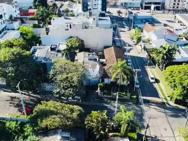 Casa / Sobrado Comercial para Venda em Santa Maria/RS Nossa Senhora de Lourdes 3 Quartos