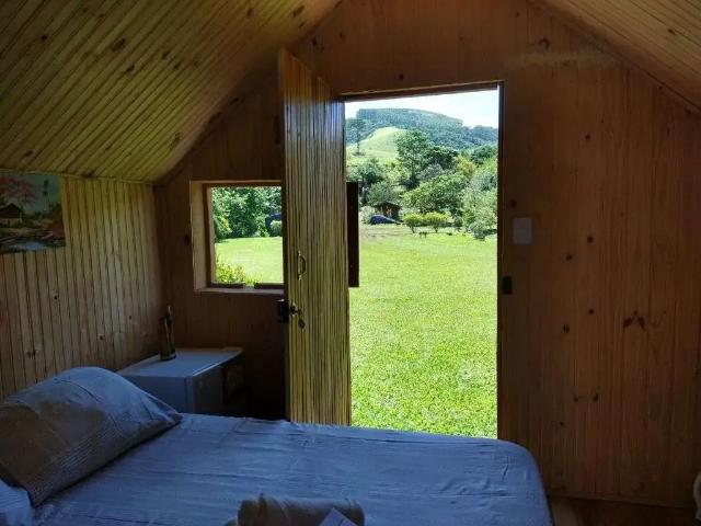 Casa / Sobrado Comercial para Venda em Sapucaí Mirim/MG Zona Rural 14 Quartos
