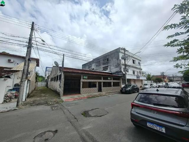 Casa / Sobrado Comercial para Venda em Serra/ES Parque Residencial Laranjeiras 4 Quartos