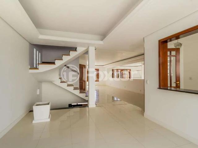 Casa / Sobrado Comercial para Venda em Porto Alegre/RS Chácara das Pedras 4 Quartos