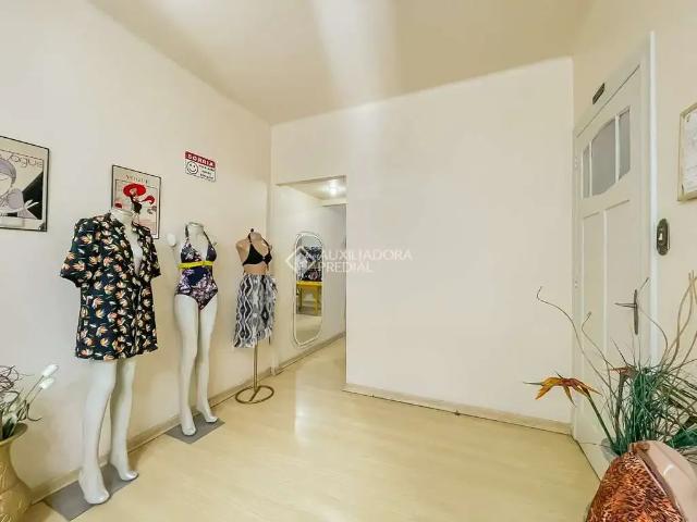 Casa / Sobrado Comercial para Venda em Porto Alegre/RS Farroupilha 2 Quartos