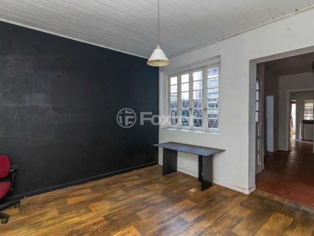 Casa / Sobrado Comercial para Venda em Porto Alegre/RS Floresta 2 Quartos