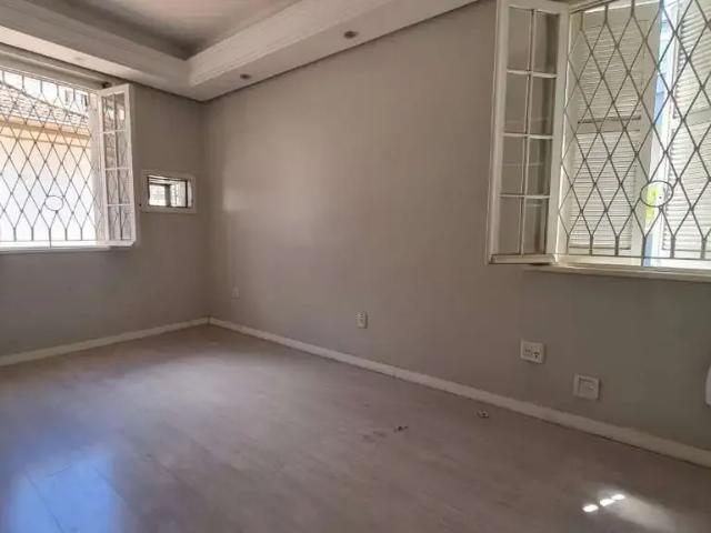 Casa / Sobrado Comercial para Venda em Porto Alegre/RS Floresta