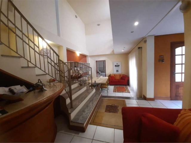 Casa / Sobrado Comercial para Venda em Porto Alegre/RS Higienópolis 5 Quartos