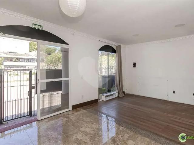 Casa / Sobrado Comercial para Venda em Porto Alegre/RS Jardim Botânico 1 Quartos