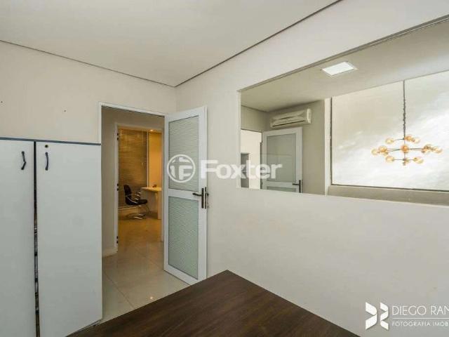 Casa / Sobrado Comercial para Venda em Porto Alegre/RS Moinhos de Vento 4 Quartos