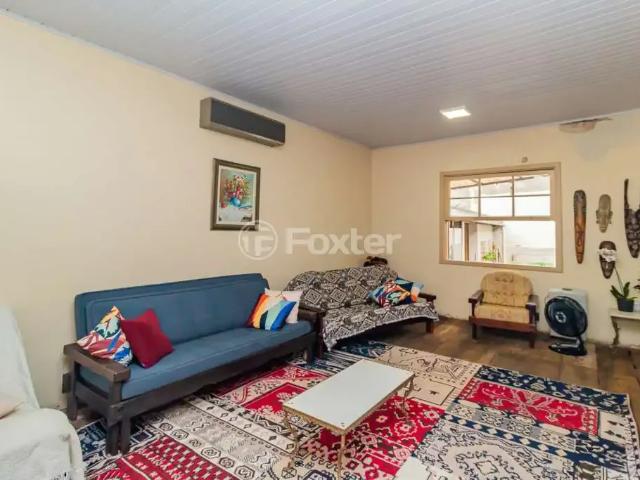 Casa / Sobrado Comercial para Venda em Porto Alegre/RS Navegantes 2 Quartos