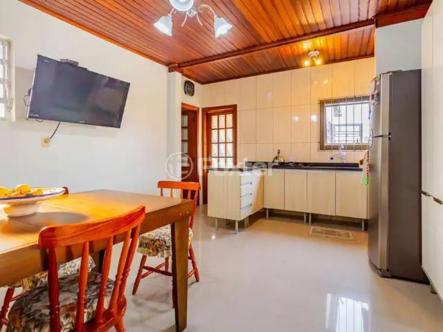 Casa / Sobrado Comercial para Venda em Porto Alegre/RS Partenon 5 Quartos