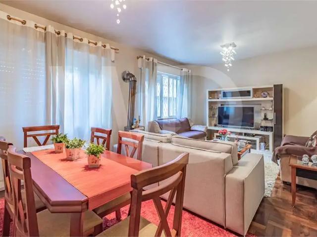Casa / Sobrado Comercial para Venda em Porto Alegre/RS Passo da Areia 3 Quartos