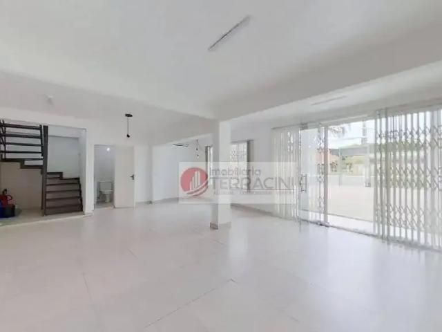 Casa / Sobrado Comercial para Venda em Porto Alegre/RS Praia de Belas 3 Quartos