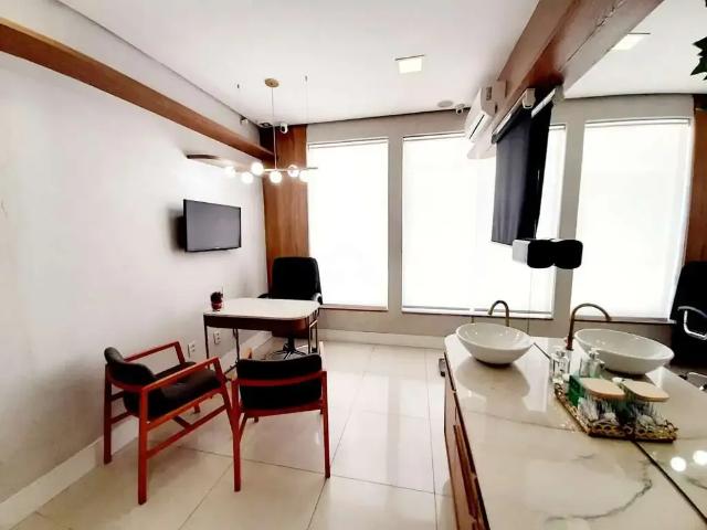Casa / Sobrado Comercial para Venda em Porto Alegre/RS Rio Branco